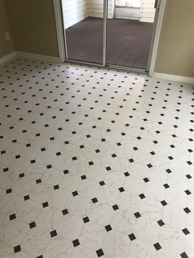 Photo - Cute and Adorable Renovated Townhome