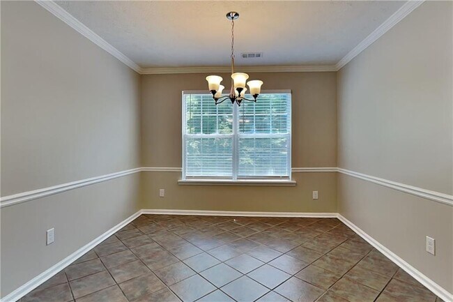 Foto del edificio - 405 Aristocrat Dr SW