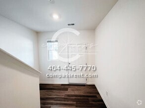 Building Photo - 1006 Depot St