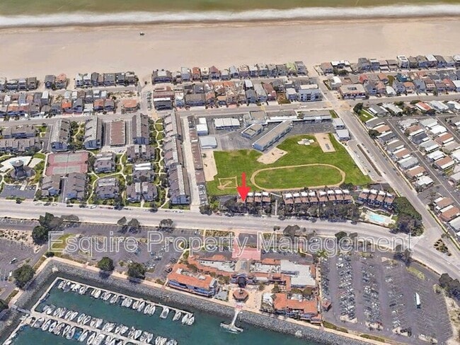 Foto del edificio - 2847 Harbor Blvd