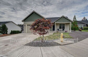Building Photo - 1651 52nd Ct