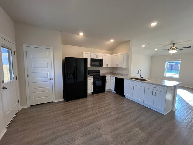 Photo - 2598 E Meramec St House