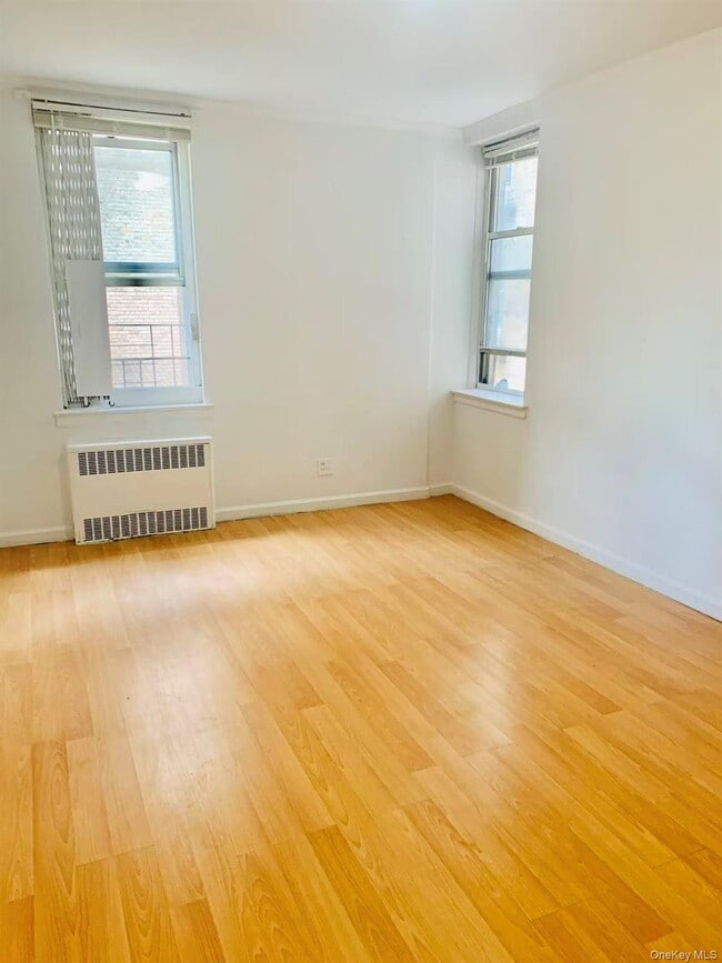 Foto del edificio - 42-45-45 Kissena Blvd