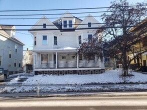 Building Photo - 96 S Union St