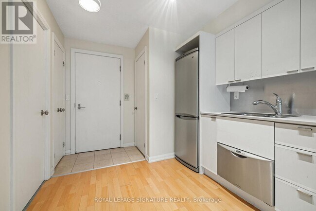 Photo du bâtiment - 111 Elizabeth St