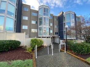 Building Photo - 2238 Eton St