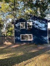 Building Photo - 49 Gem Dr