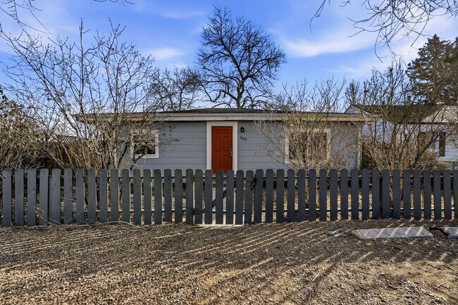 Foto del edificio - Updated house in great Lakewood location