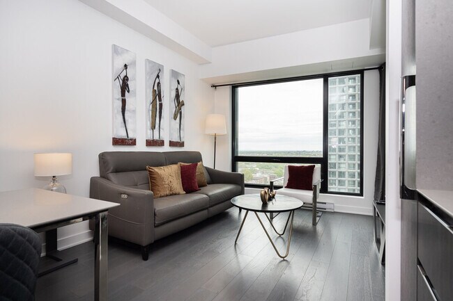 Photo du bâtiment - 1080 Rue Stanley