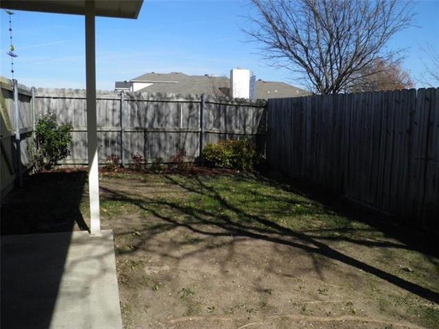 Foto del edificio - 720 Hillcrest Ct