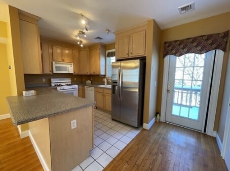 Foto del interior - 128 E Squantum St