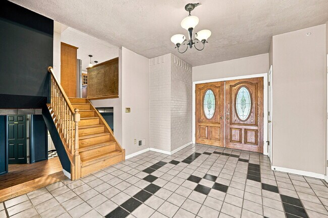 Building Photo - $3,195.95 - 4 Bed, 3 Bath Home in Thornton with Sun Room, Finished Basement & Fenced Backyard