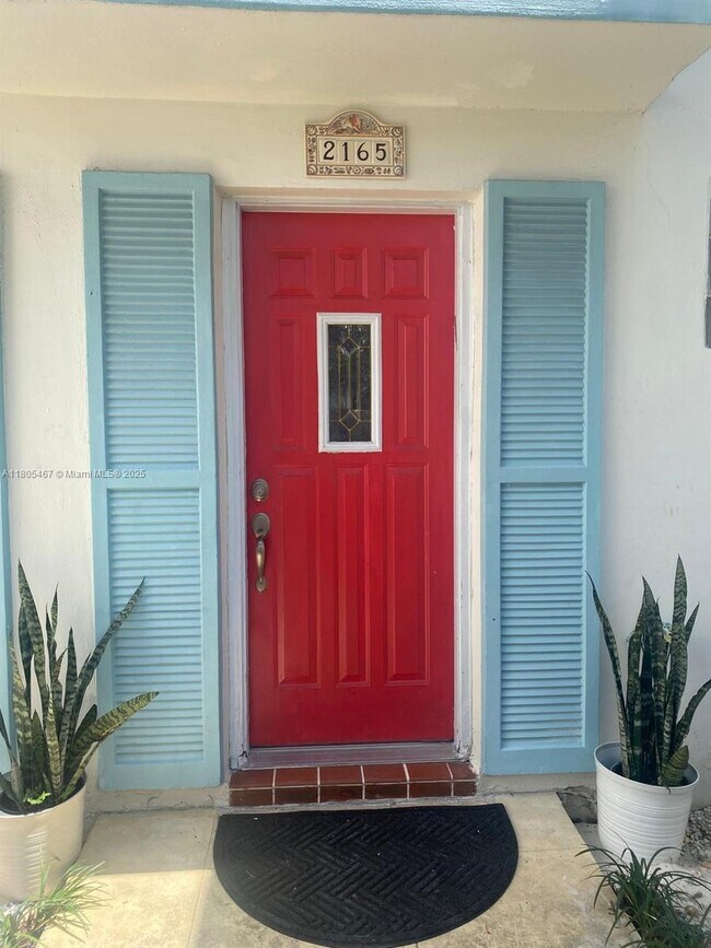 Foto del edificio - 2165 NE 123rd St