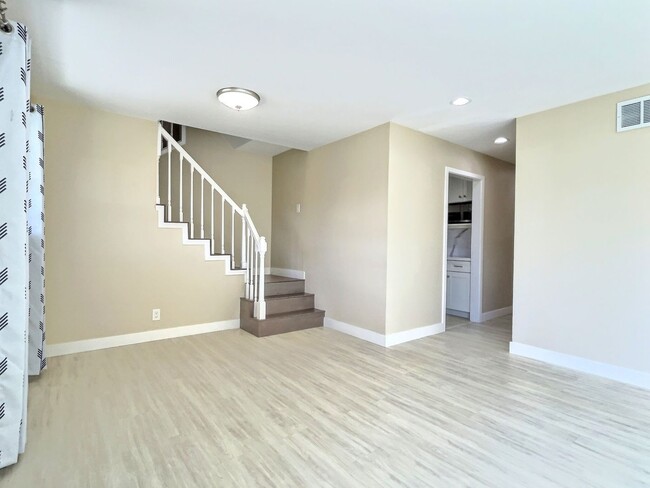 Building Photo - 5BD/3BA – Stunning Family Home in Sunnyval...