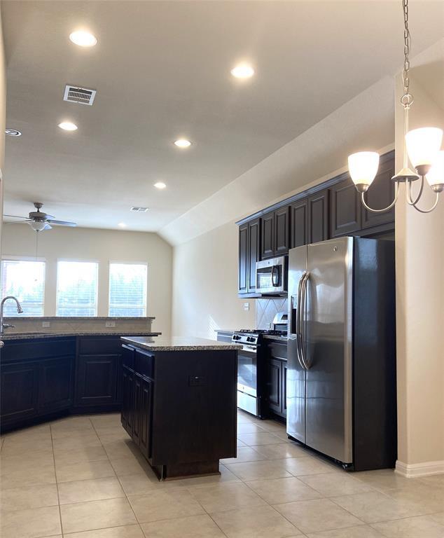 Foto del edificio - 2765 Sorano Ave