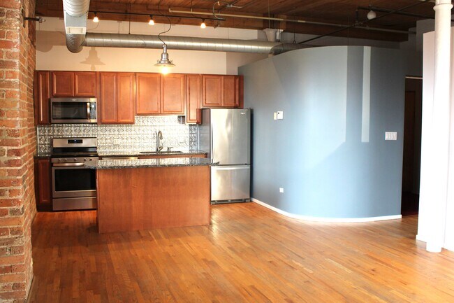 Foto del edificio - 420 S Clinton St