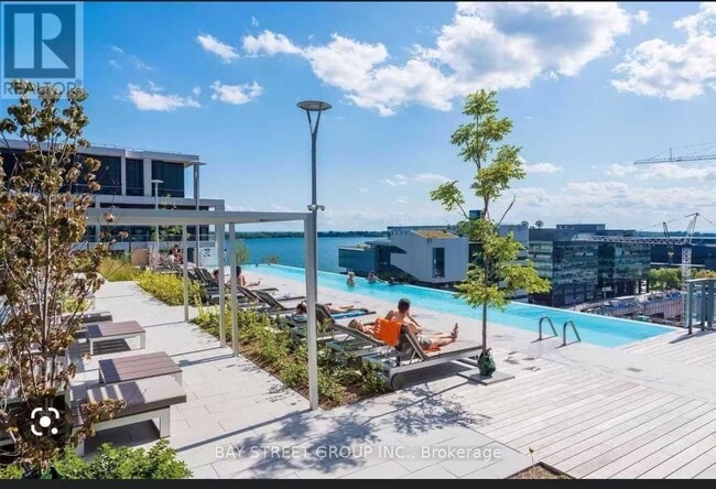 Building Photo - 16 Bonnycastle St