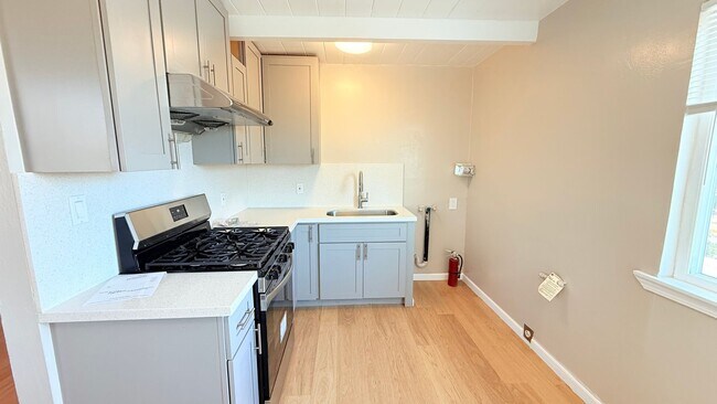 Foto del edificio - 4100-4106 S 41st Street