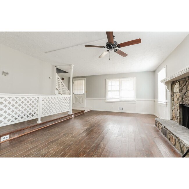 Foto del edificio - 5344 Cumberland Way SW