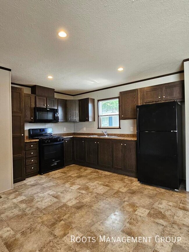 Building Photo - Home Available to Lease - Apply Today!