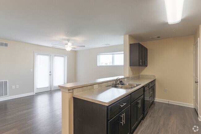 1HAB, 1BA - 750 ft² - Renaissance I