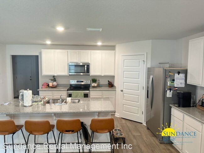 Building Photo - 4 br, 2 bath House - 5825 Guinevere Lane