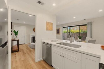 Building Photo - 3401 La Terrace Cir