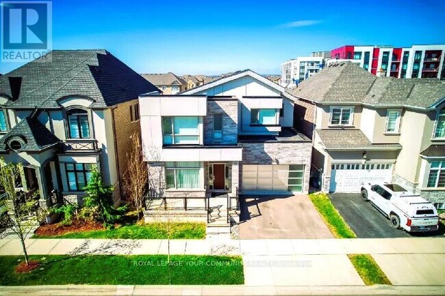 Building Photo - 3186 Hines Dr