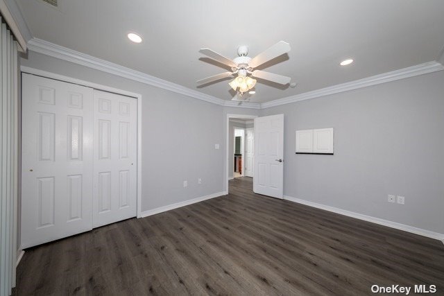 Foto del edificio - 325 Lake Pointe Ct