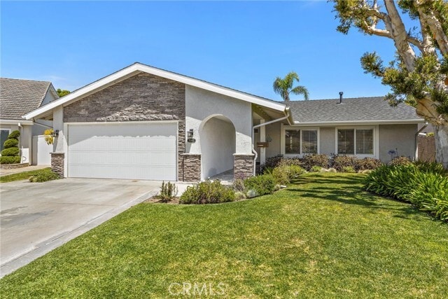 Building Photo - 21882 Summer Cir