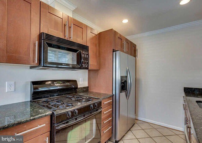 Foto del edificio - 2936 Woodlawn Ave