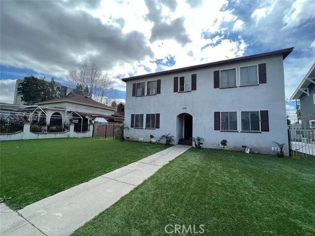 Primary Photo - 558 W 3rd St