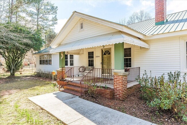 Foto del edificio - 3204 Ray Owens Rd