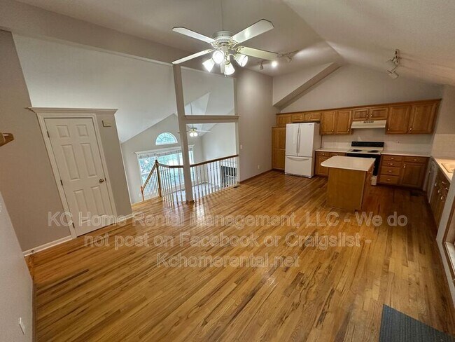 Foto del edificio - 1224 SE Princeton Dr