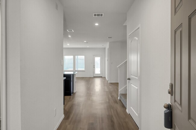 Foto del edificio - 15130 Pr Ml Dr