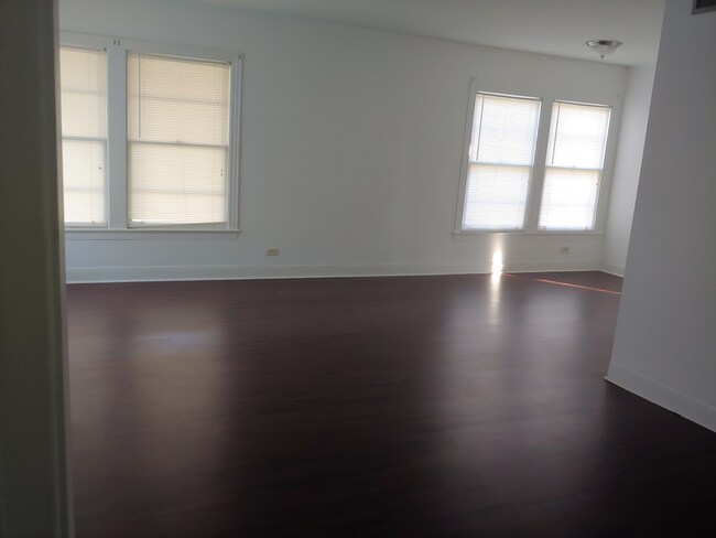 Sala de estar - 419 Lincoln Dr