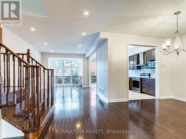Building Photo - 3275 Stalybridge Dr