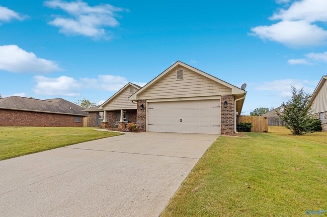 Building Photo - 115 Autumn Haven Ln