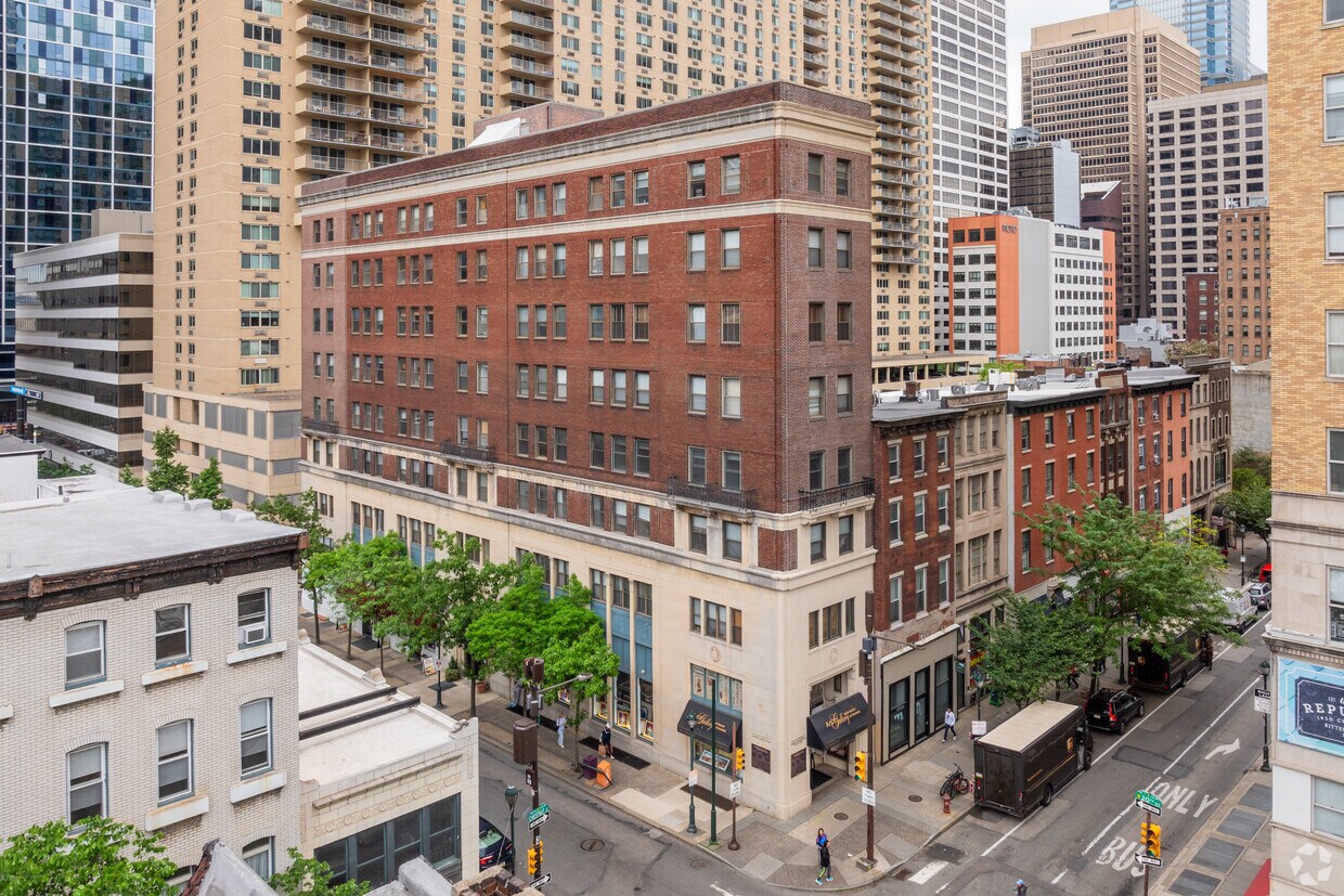 Primary Photo - Chestnut View Condominiums