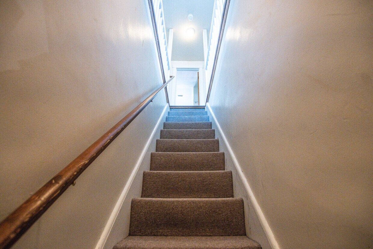 STAIRS TO UNIT B - 813 N Market St
