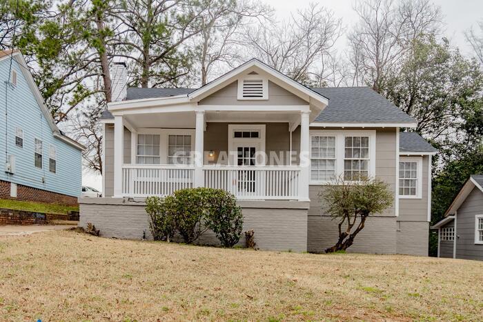 Primary Photo - 107 Vonora Ave