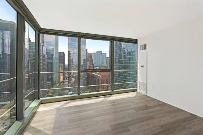 Foto del edificio - 5 W Wolf Point Plaza