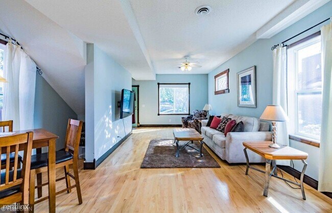 Building Photo - 3 br, 2 bath House - 975 Argyle Street