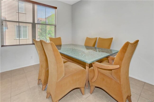 Building Photo - Mission Viejo - The Ridge - 4 Bed, 3.5 Bat...