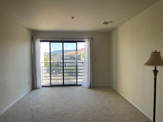 Foto del edificio - 1201 Alta Vista Ct