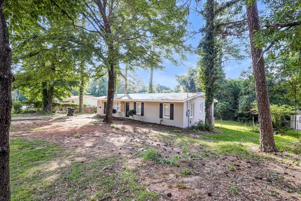 Foto principal - 2080 Shelby St