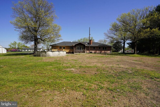 Foto del edificio - 14880 Concord Rd