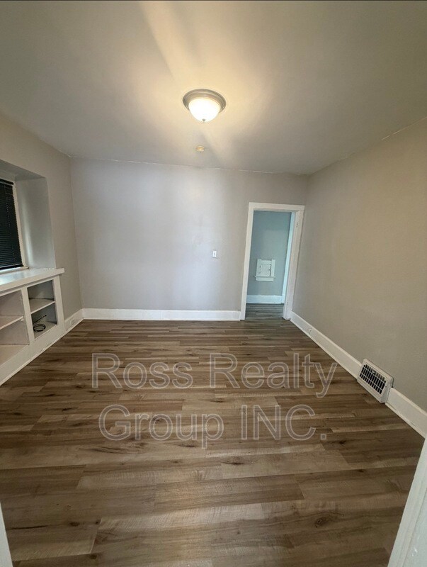 Foto del edificio - 2752 Monroe St