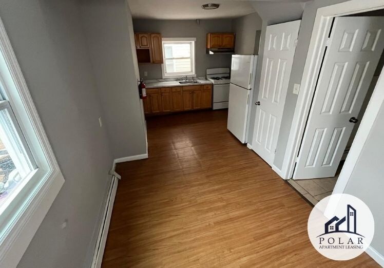 Foto principal - 129 S Park St