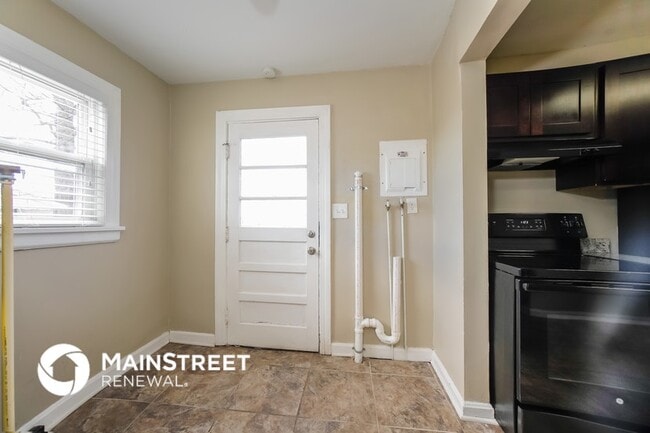 Building Photo - 1504 Aletha Dr